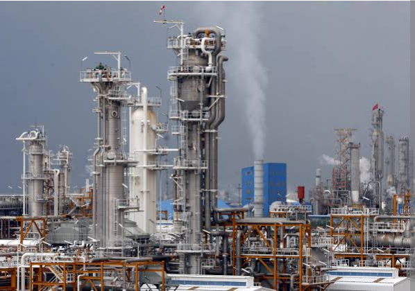 Global Oil Prices Surge as Israel–Iran Conflict Hits Key Energy Infrastructure